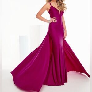 TIFFANY 46238 SZ-8 MAGENTA PROM/FORMAL/PAGENT DRESS